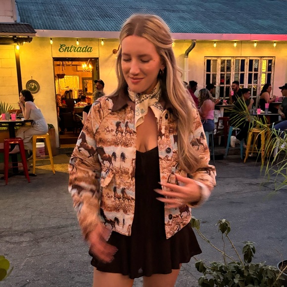 olivia_mcin